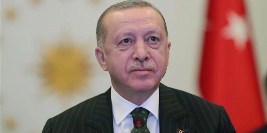 Cumhurbaşkanı Erdoğan, şampiyon Galatasaray ve taraftarını tebrik etti