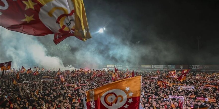 Galatasaray şampiyonluğu kutluyor