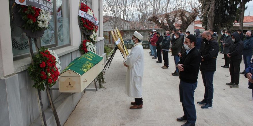 6. kattan düşerek hayatını kaybeden akademisyene son görev