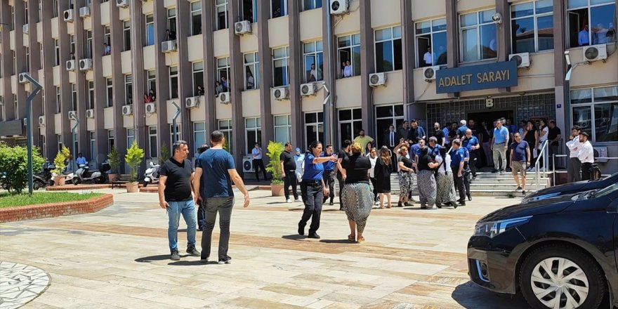 Aydın'da adliyede çıkan kavgada 1 kişi bıçakla yaralandı