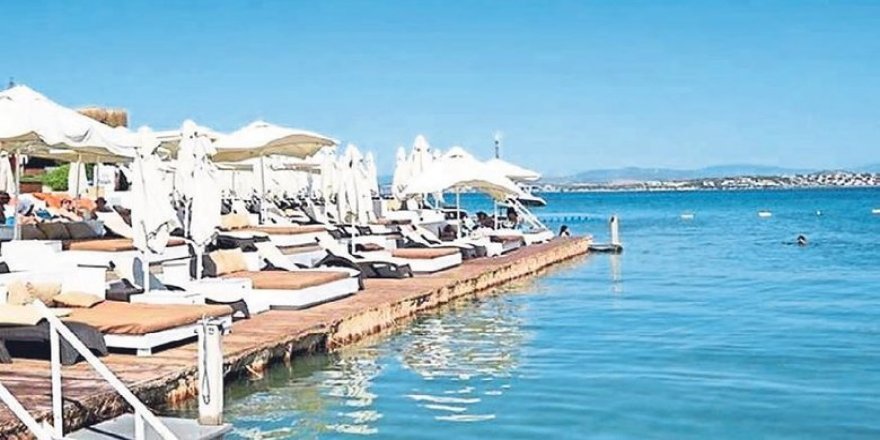 Çeşme ‘beach’lerinde yaz tarifesi belli oldu