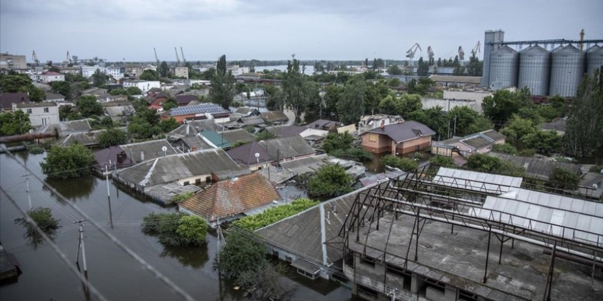 Ukrayna: Kahovka Barajı'nın vurulması sonucu meydana gelen selde 6 kişi öldü