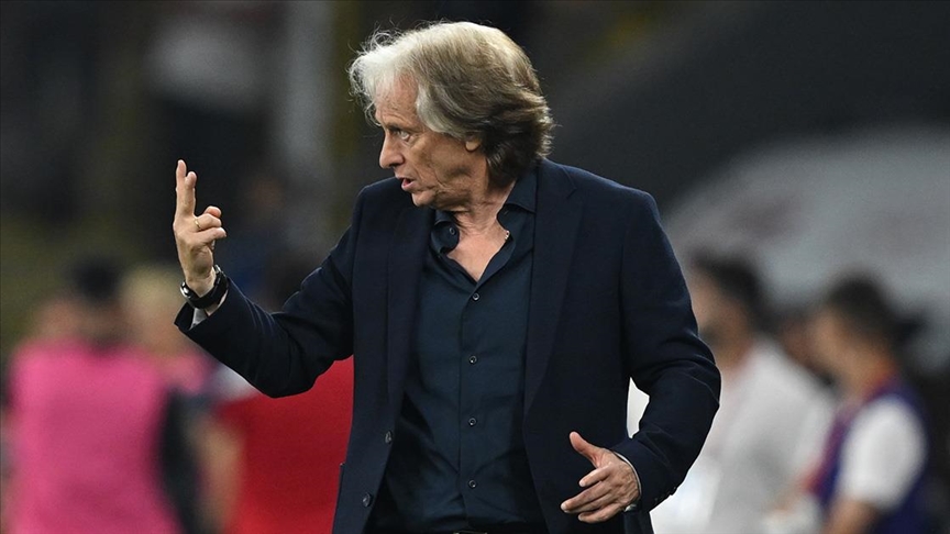 Fenerbahçe Teknik Direktörü Jorge Jesus: Bugünden itibaren Fenerbahçe'nin teknik direktörü değilim