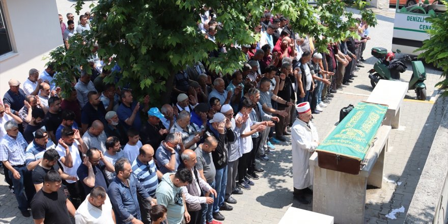 Afyonkarahisar'daki heyelanda ölen kişi, Denizli'de son yolculuğuna uğurlandı