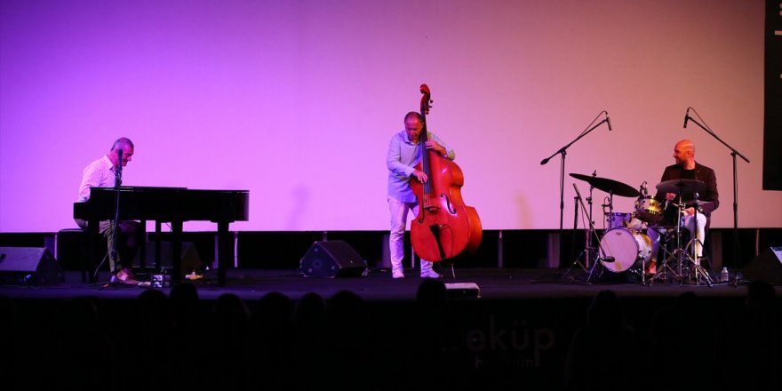 Uluslararası Bodrum Caz Festivali "Kerem Görsev Trio" konseriyle başladı