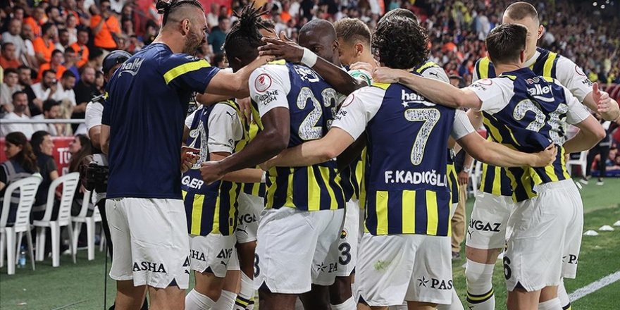 Fenerbahçe, UEFA Avrupa Konferans Ligi'nde La Fiorita-Zimbru eşleşmesinin galibiyle karşılaşacak