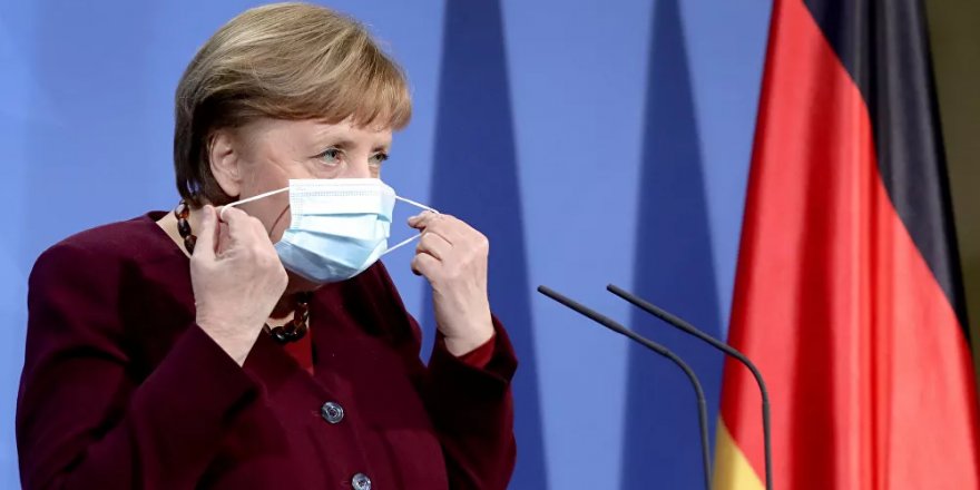 Merkel, Paskalya Bayramı sürecinde alınacak Kovid-19 tedbirleri konusunda geri adım attı