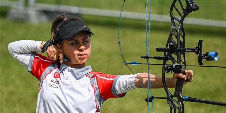 3. Avrupa Oyunları'nda okçuluk kadınlar makaralı yay dalında Hazal Burun, bronz madalya kazandı