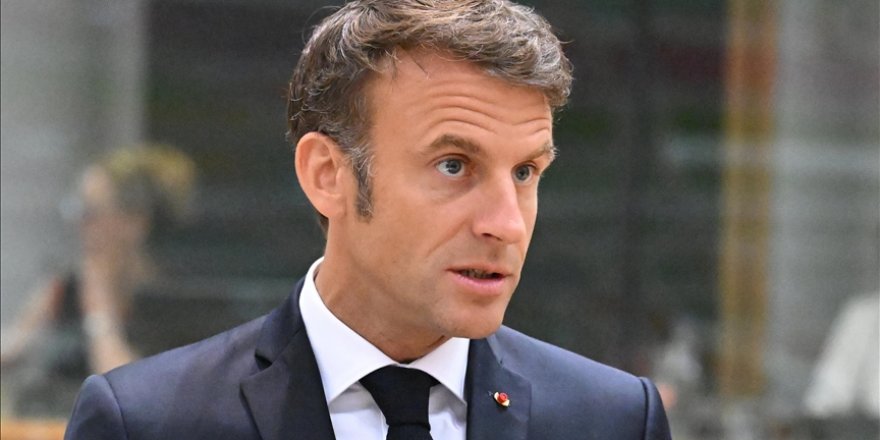 Macron, Fransa'daki olaylarla ilgili sosyal medyada "hassas içeriklerin" kaldırılmasını istedi