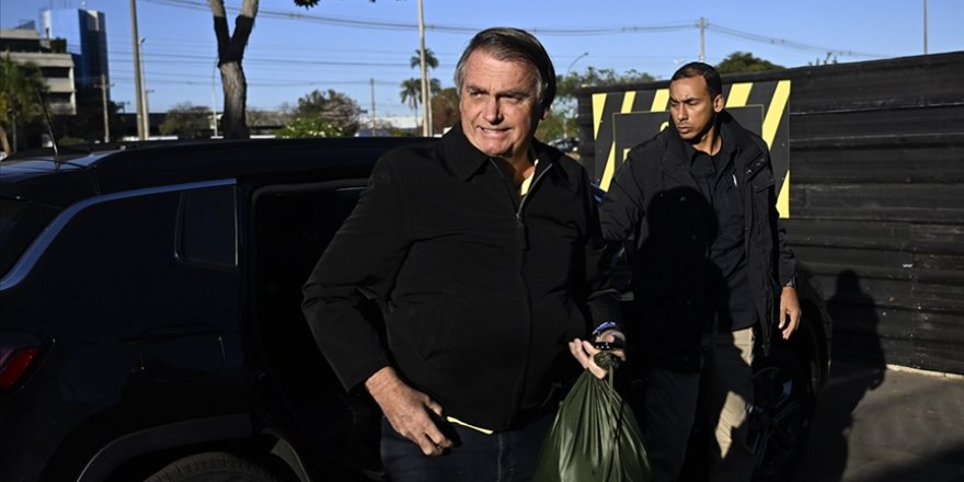 Brezilya'da eski Devlet Başkanı Bolsonaro'ya 8 yıl siyasi yasak