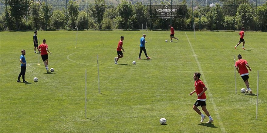 Osman Özköylü'den Süper Lig'de "güçlü Pendikspor" mesajı