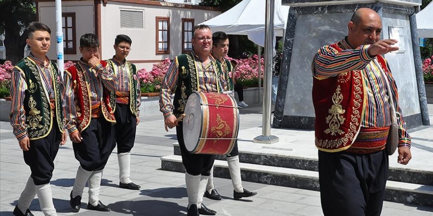 64. Uluslararası Akşehir Nasreddin Hoca Şenlikleri, tellalların halkı etkinliklere davetiyle başladı