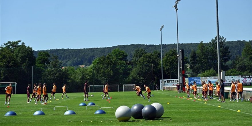 Galatasaray'ın Avusturya kampı başladı