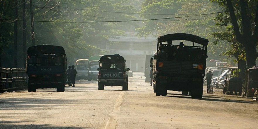 ABD ve İngiltere’den Myanmar ordusunun kontrolündeki şirketlere yaptırım