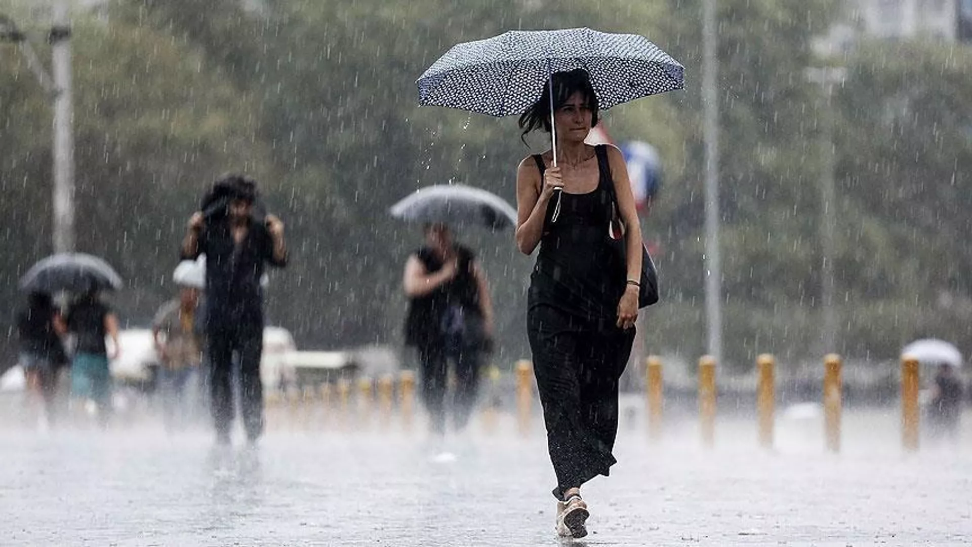 Meteoroloji'den İstanbul dahil çok sayıda il için uyarı: Saat verildi