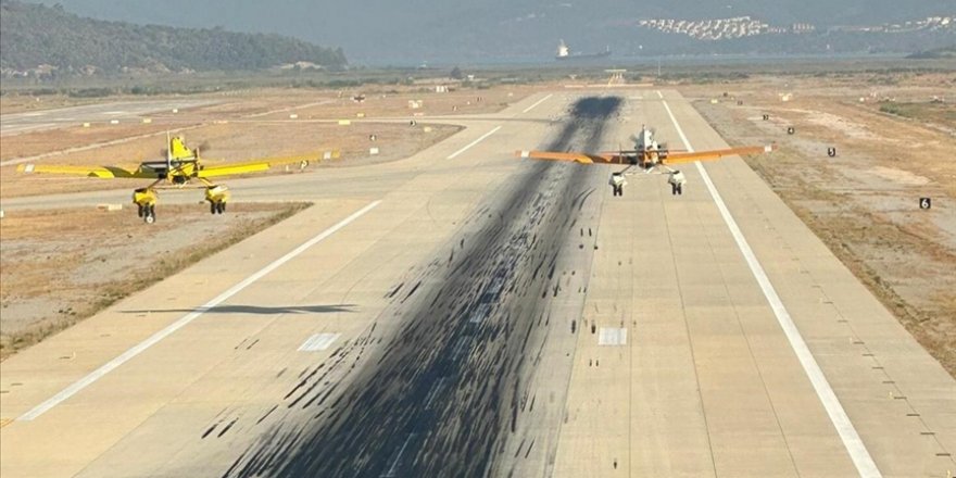 Yunanistan'a yardım için gönderilen uçuş ekibinin yangınla mücadelesi aralıksız sürüyor