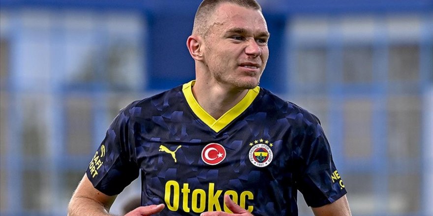 Fenerbahçe, Szalai'nin 12,3 milyon avro bedelle Hoffenheim'a transfer olduğunu açıkladı