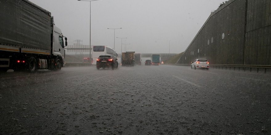 Batı Karadeniz için gök gürültülü sağanak uyarısı