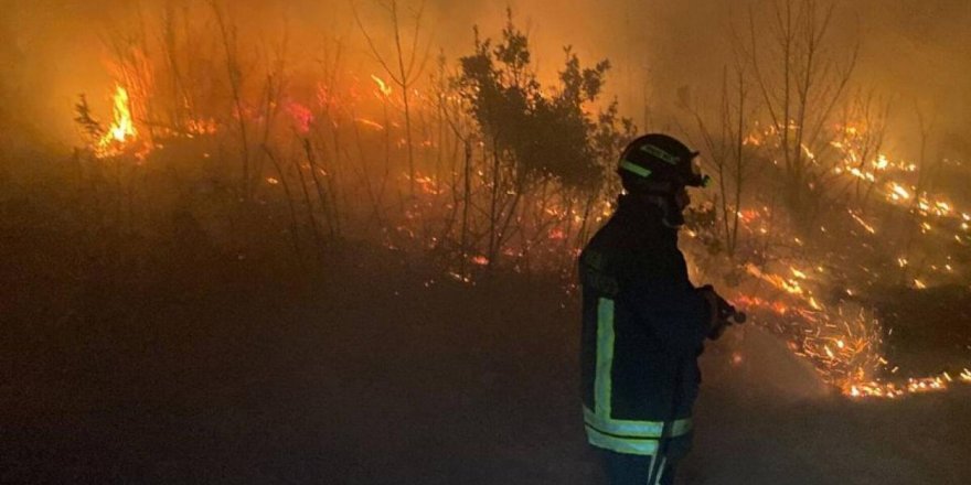 İtalya’nın Sardunya Adası’nda yangın: 4 kişi yaralandı, 600 kişi tahliye edildi