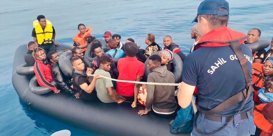 Kuşadası açıklarında 59 düzensiz göçmen yakalandı