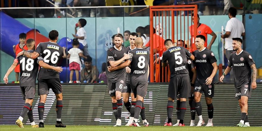 VavaCars Fatih Karagümrük deplasmanda RAMS Başakşehir'i 2-0 yendi