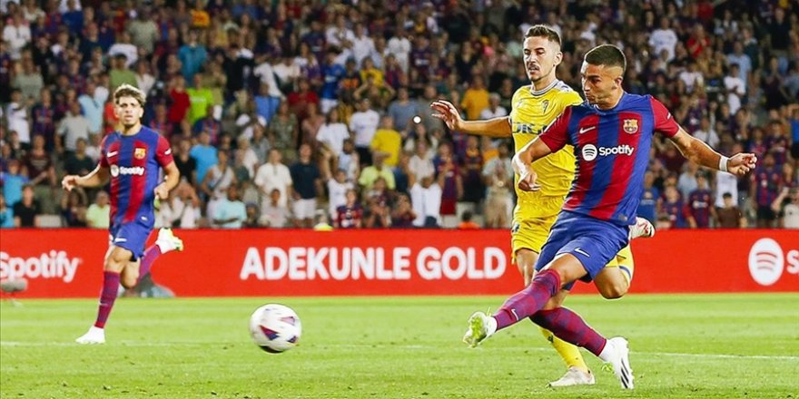 LaLiga'nın son şampiyonu Barcelona, Cadiz'i 2-0 yendi