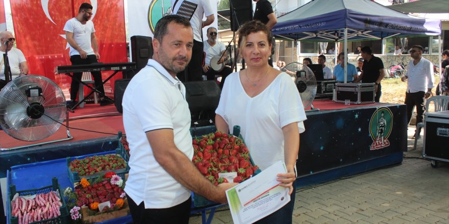 Ödemiş’te çilek ve barbunya festivali düzenlendi