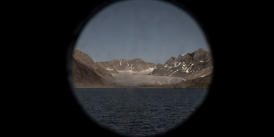 Bilim insanlarının Kuzey Kutbu'na açılan pencereleri lumbuzlar oldu