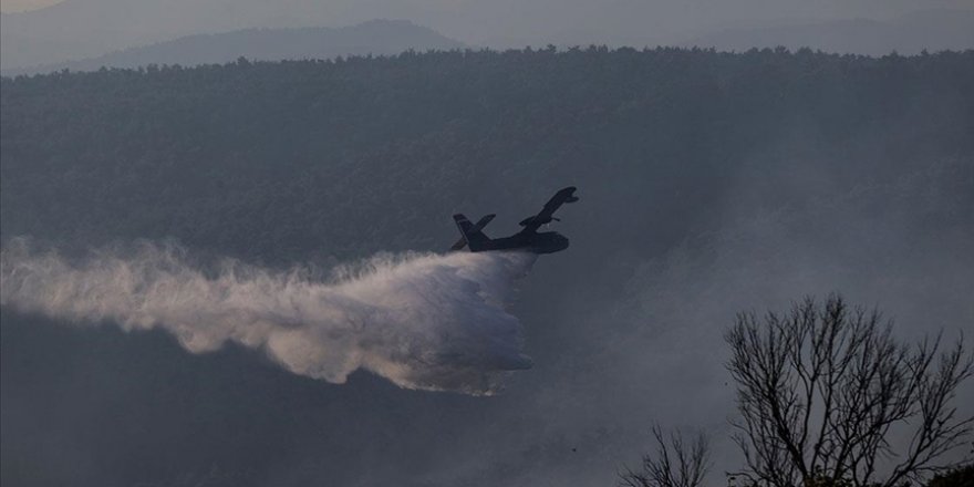 Çanakkale'deki orman yangınına 7 uçak ve 22 helikopterle müdahale sürüyor