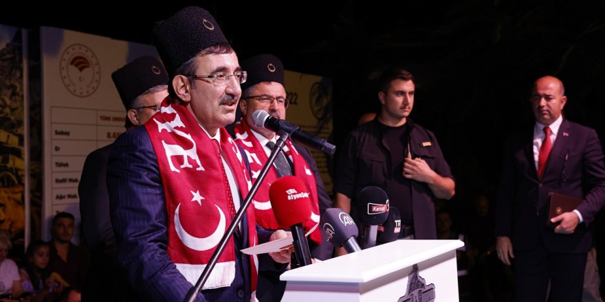 Cumhurbaşkanı Yardımcısı Yılmaz, Afyonkarahisar'daki "Zafer Haftası Kutlamaları"nda konuştu