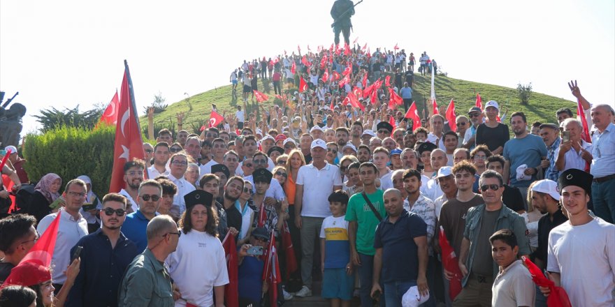 Memleket Partisi Genel Başkanı İnce, Dumlupınar Şehitliği'ni ziyaret etti