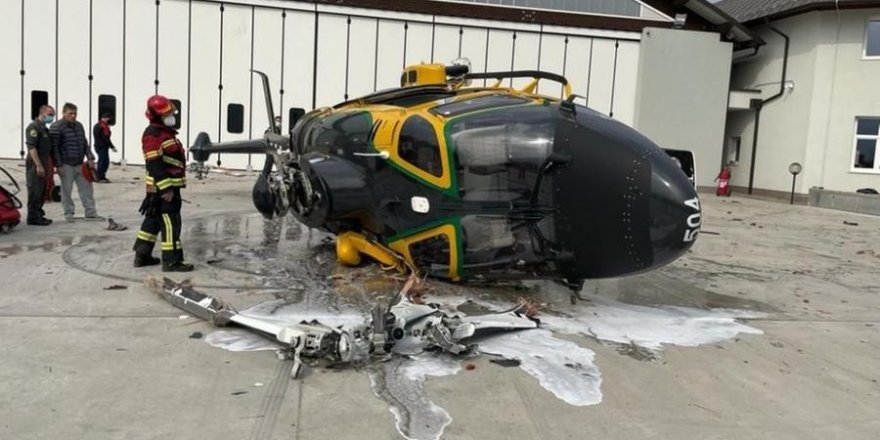 İtalya'da polis helikopteri havalanırken kaza yaptı