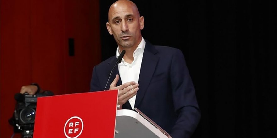 Görevden uzaklaştırılan eski İspanya Futbol Federasyonu Başkanı Rubiales istifa etti