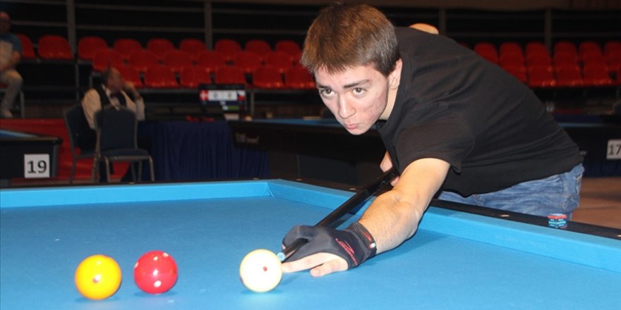 3 Bant Gençler Dünya Bilardo Şampiyonası'nda Burak Haşhaş üçüncü oldu