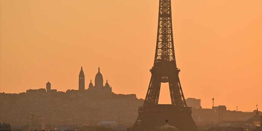 "Paris Nefes Alıyor" etkinliği kapsamında kent gün içinde araç trafiğine kapatıldı