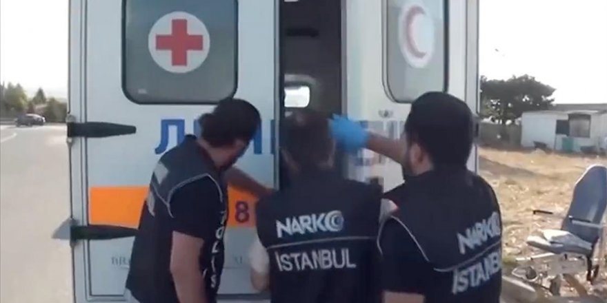 Hasta nakil aracıyla Türkiye'ye uyuşturucu sokmaya çalışanlar yakalandı
