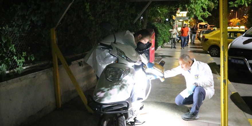 İzmir'de trafikteki tartışma sonucu silahla vurulan kurye ağır yaralandı