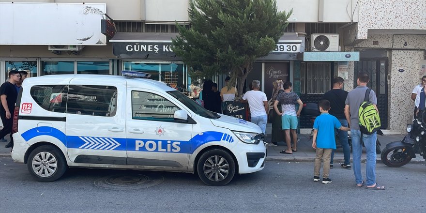 İzmir'de kuyumcu soygununda iş yeri çalışanı yaralandı