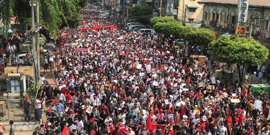 Myanmar'da darbe karşıtı protestolar: Ölü sayısı 459'a yükseldi