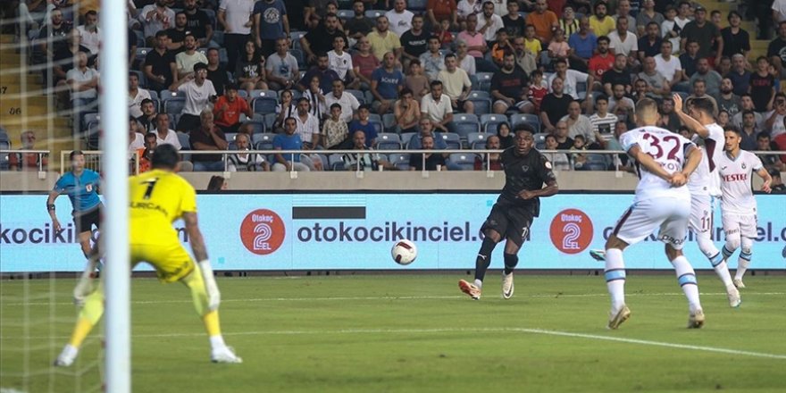 Hatayspor geriye düştüğü maçta Trabzonspor'u 3-2 yendi