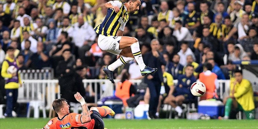 Fenerbahçe galibiyet serisini 13 maça çıkardı