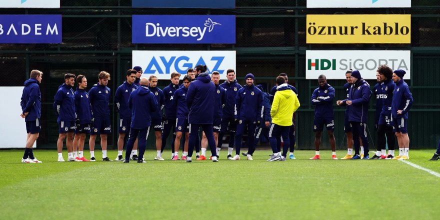 Fenerbahçe'de Denizlispor maçı hazırlıkları sürdü
