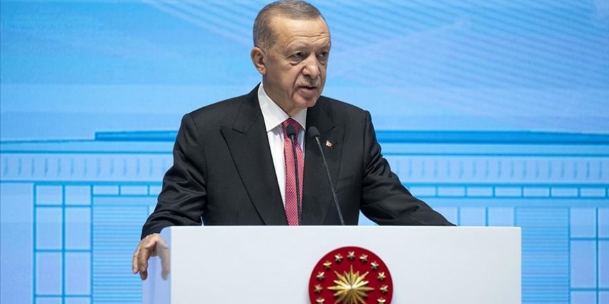 Cumhurbaşkanı Erdoğan: Türkiye'nin ayağına vurulan prangaları söküp atma vakti gelmiştir