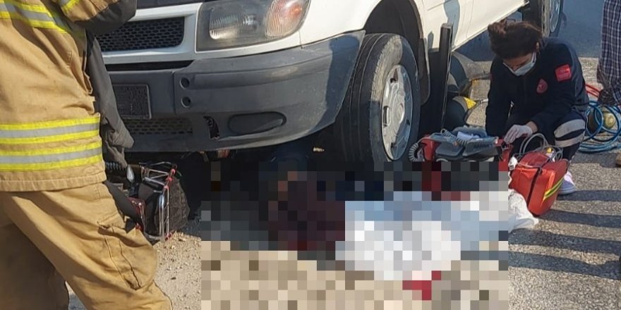 İzmir'de trafik kazası: 1 ölü, 1 ağır yaralı