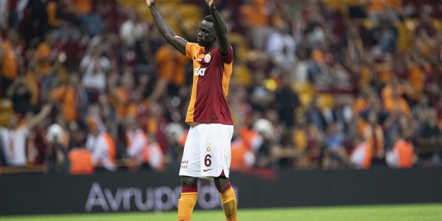 Galatasaraylı Sanchez, UEFA Şampiyonlar Ligi'nde haftanın 11'ine seçildi