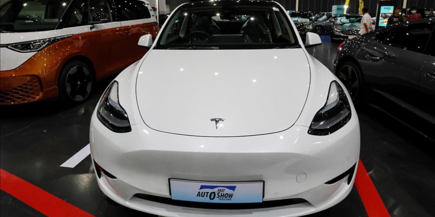 Tesla, ABD'de Model 3 ve Model Y araçlarının fiyatlarında indirime gitti