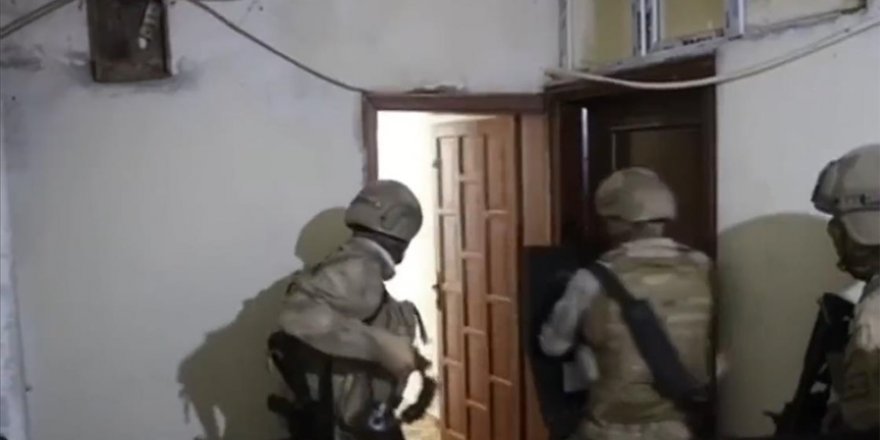 "Kahramanlar Operasyonu" kapsamında 27 bölücü terör örgütü üyesi yakalandı