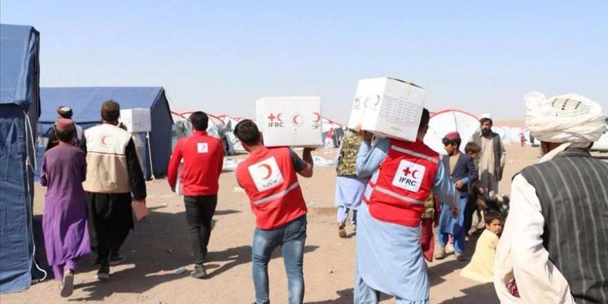 Türk Kızılaydan 2 bin 250 Heratlı depremzede aileye gıda yardımı