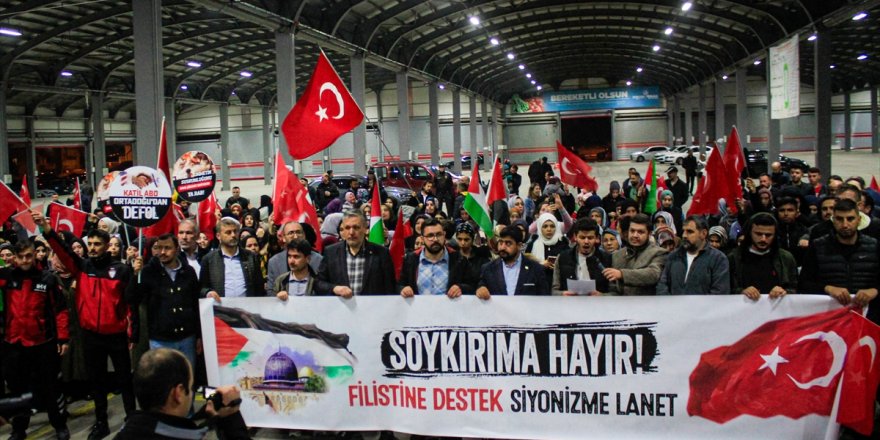 İzmir ve Uşak'ta, İsrail'in Gazze'deki hastaneye saldırısı protesto edildi