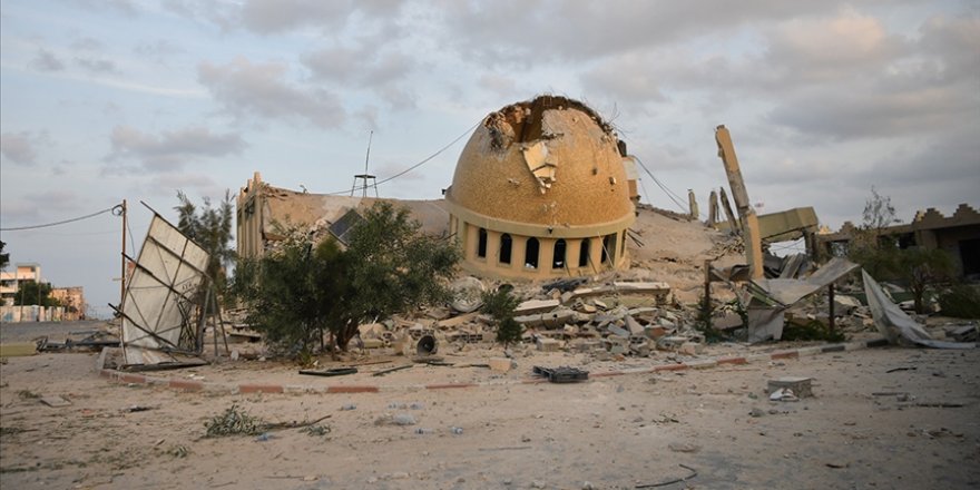 İsrail'in Gazze'ye günlerdir düzenlediği saldırılarda 9 cami tamamen yıkıldı